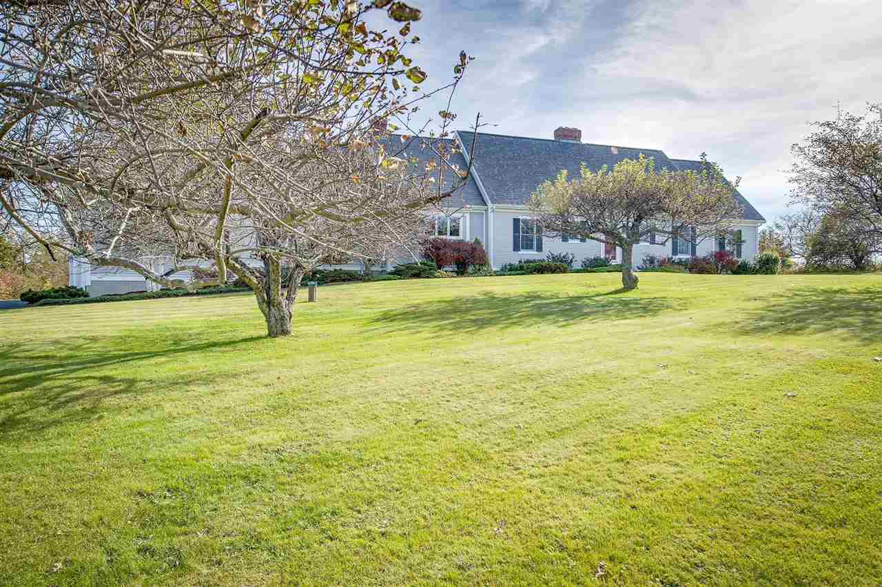 231 Pead Hill Road Wilton, NH 03086 - Photo 3 of 40