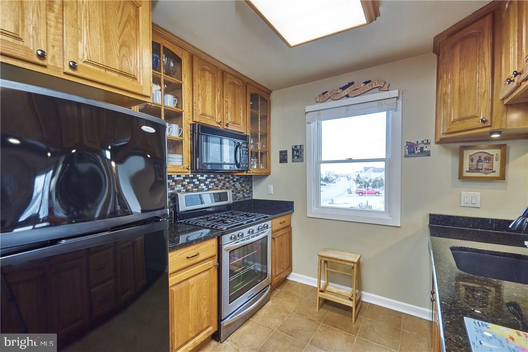 173 Peter Road Manahawkin, NJ 08050 - Photo 11 of 34