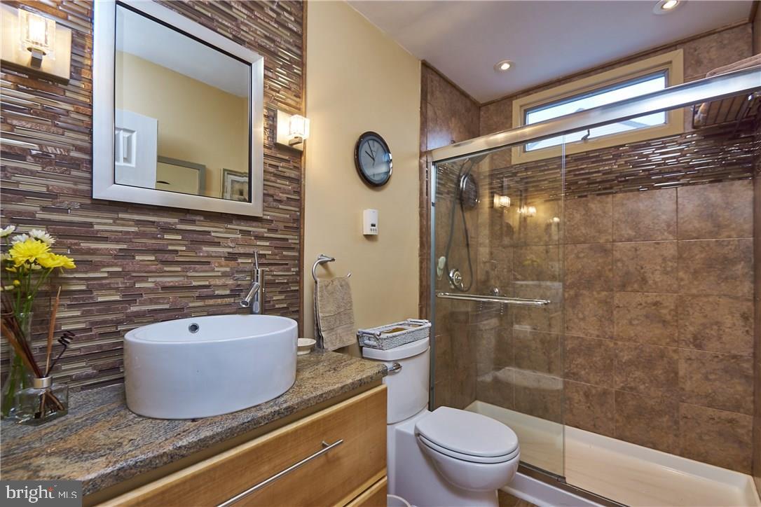 173 Peter Road Manahawkin, NJ 08050 - Photo 18 of 34