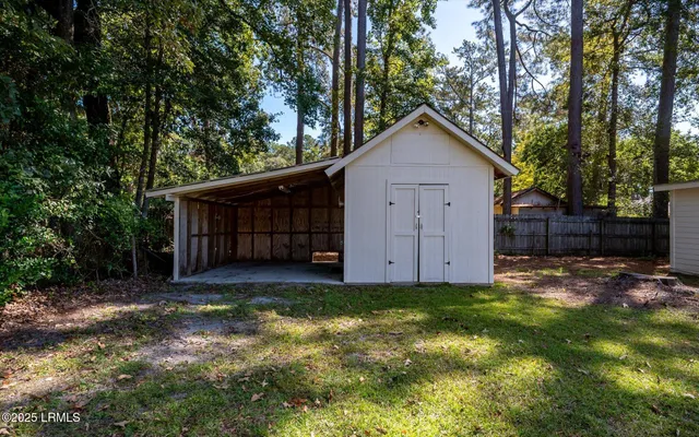$240,000 | 105 Pinewood Street, Walterboro, SC 29488