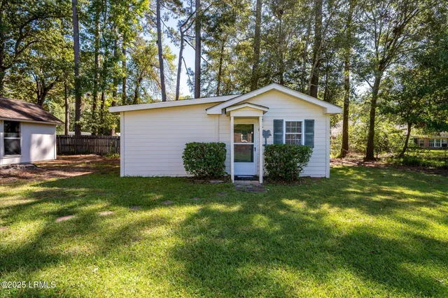 $240,000 | 105 Pinewood Street, Walterboro, SC 29488