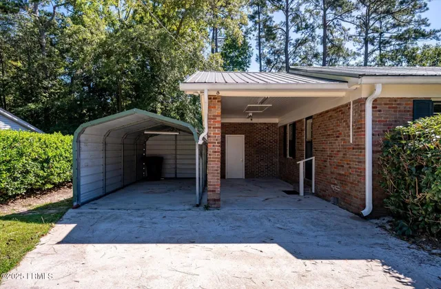$240,000 | 105 Pinewood Street, Walterboro, SC 29488