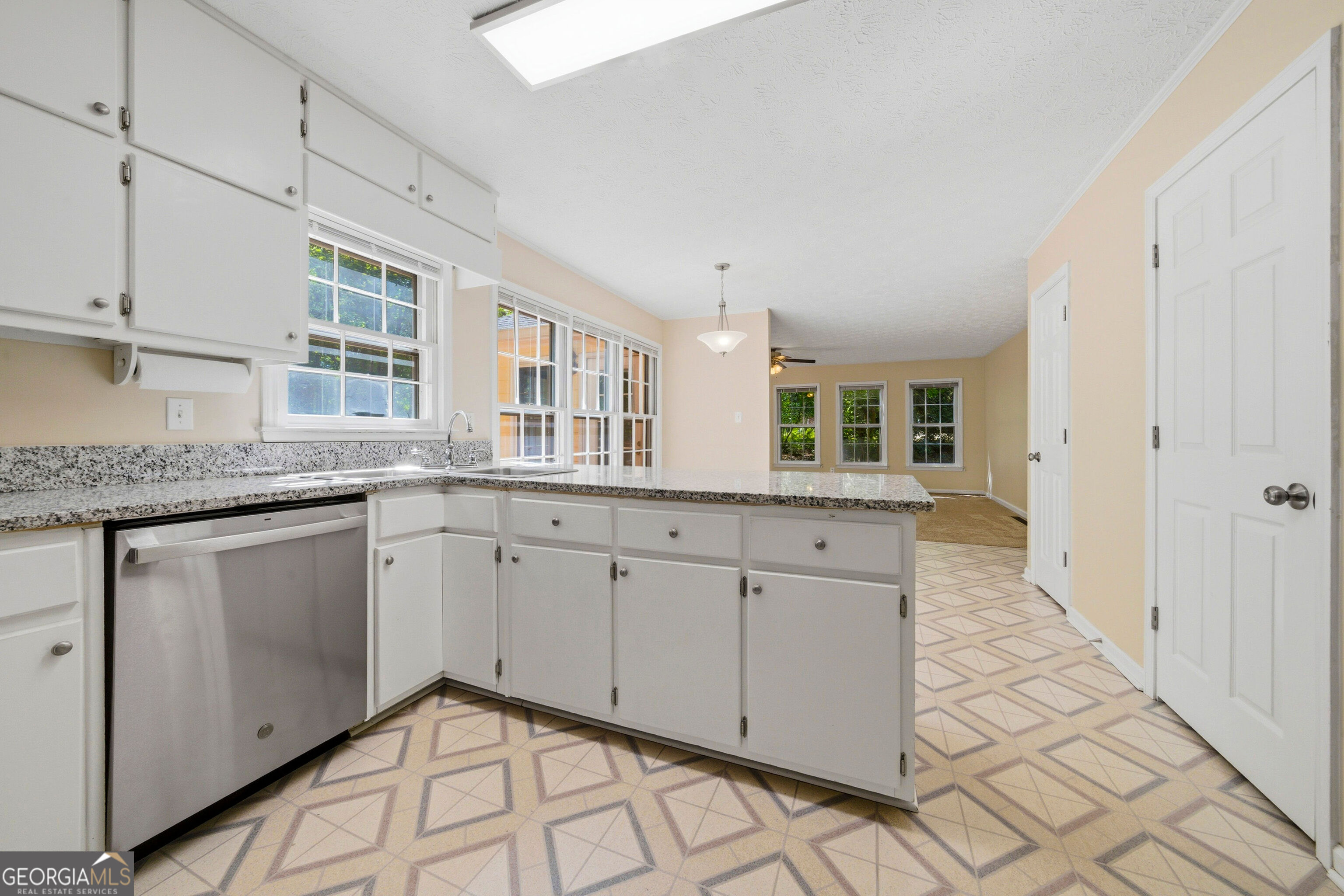 430 Ridgemont Drive Fayetteville, GA 30215 - Photo 11 of 43