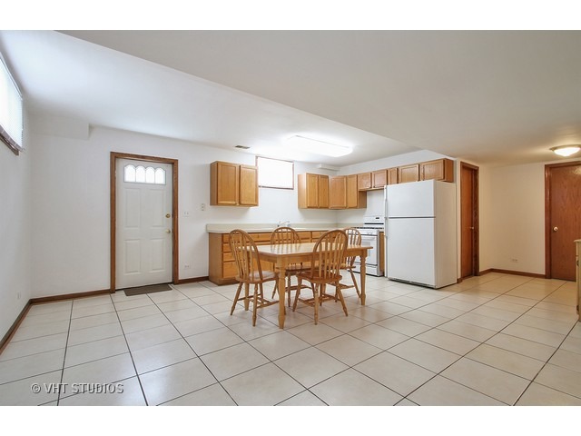 8721 West Sunset Road Niles, IL 60714 - Photo 12 of 15