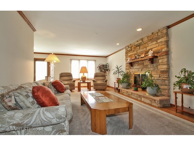 8721 West Sunset Road Niles, IL 60714 - Photo 7 of 15