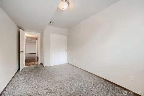 $599,950 | 1312 Browns Point Boulevard Northeast, Tacoma, WA 98422