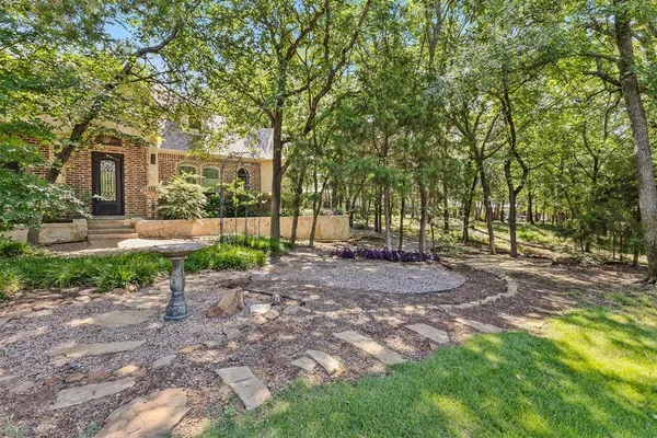 $725,000 | 950 Garnet Cove, Oak Point, TX 75068