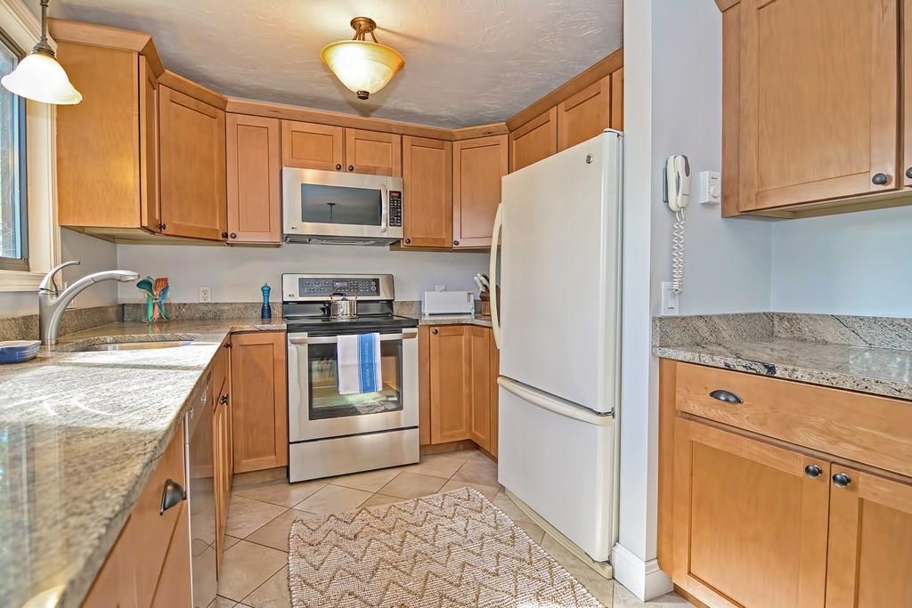 35 Flanders Road Westborough, MA 01581 - Photo 12 of 35 Gallery Image 12