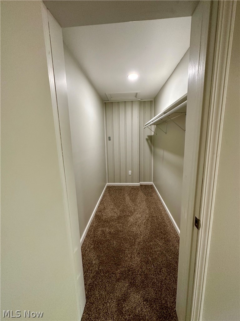 48963 Bloomfield Road East Liverpool, OH 43920 - Photo 15 of 25 Walk in closet featuring carpet