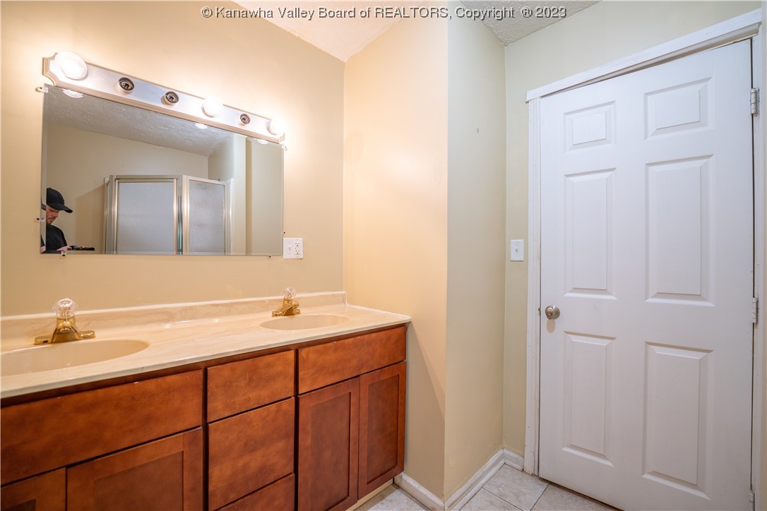 486 Poca River Road Charleston, WV 25312 - Photo 8 of 20 Gallery Image 8