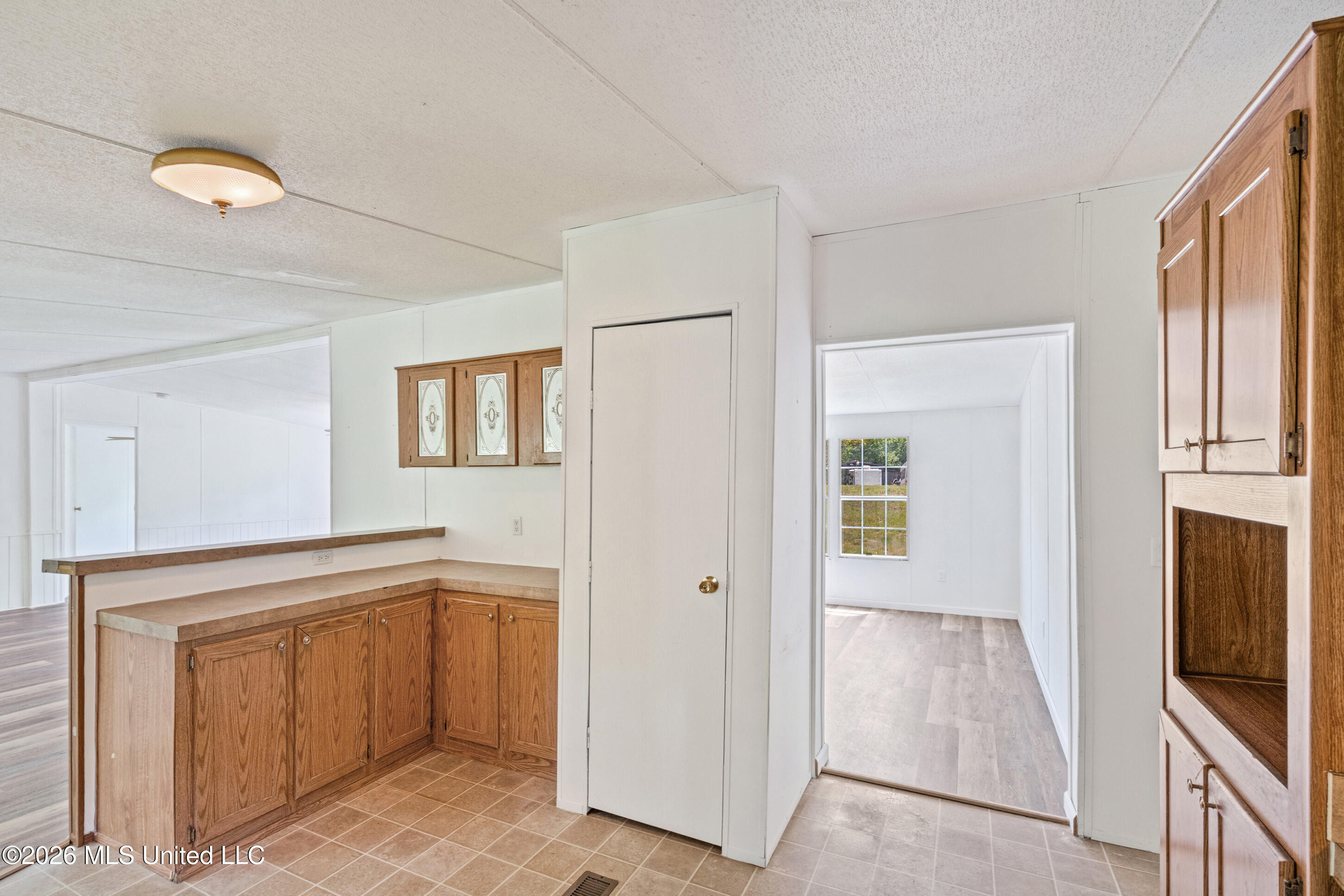 258 Coles Point Road Batesville, MS 38606 - Photo 12 of 36 12__dsc4584_print