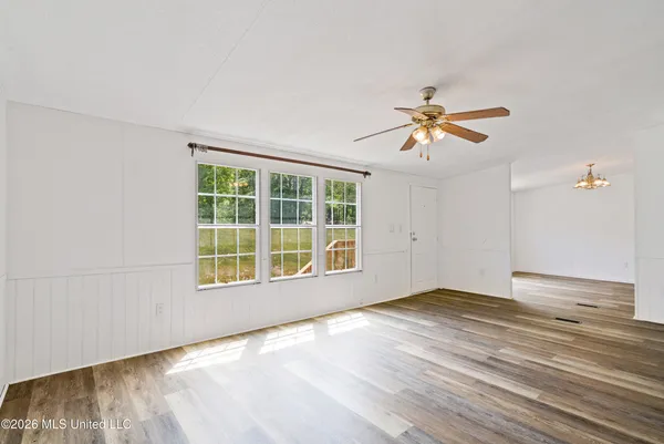 $200,000 | 258 Coles Point Road, Batesville, MS 38606
