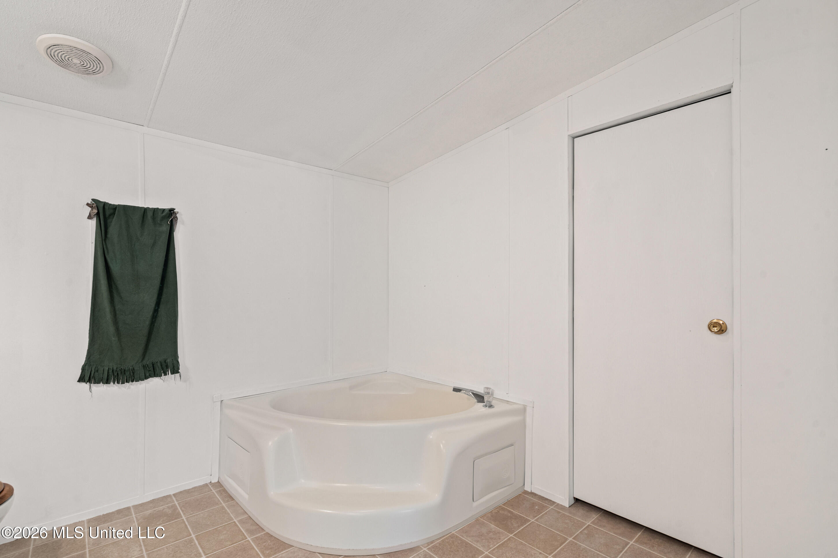 258 Coles Point Road Batesville, MS 38606 - Photo 22 of 41 17__dsc4599_print