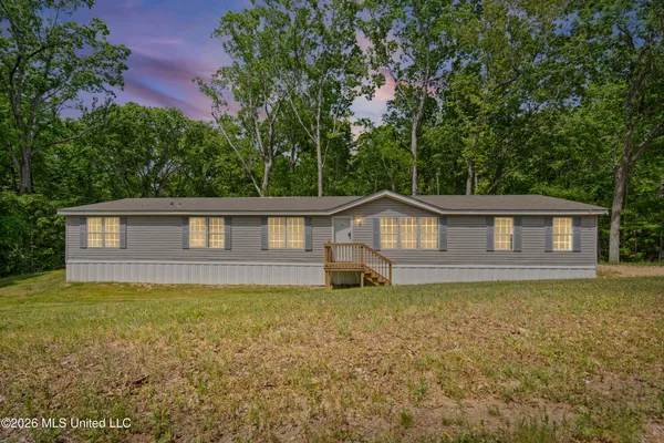 $200,000 | 258 Coles Point Road, Batesville, MS 38606