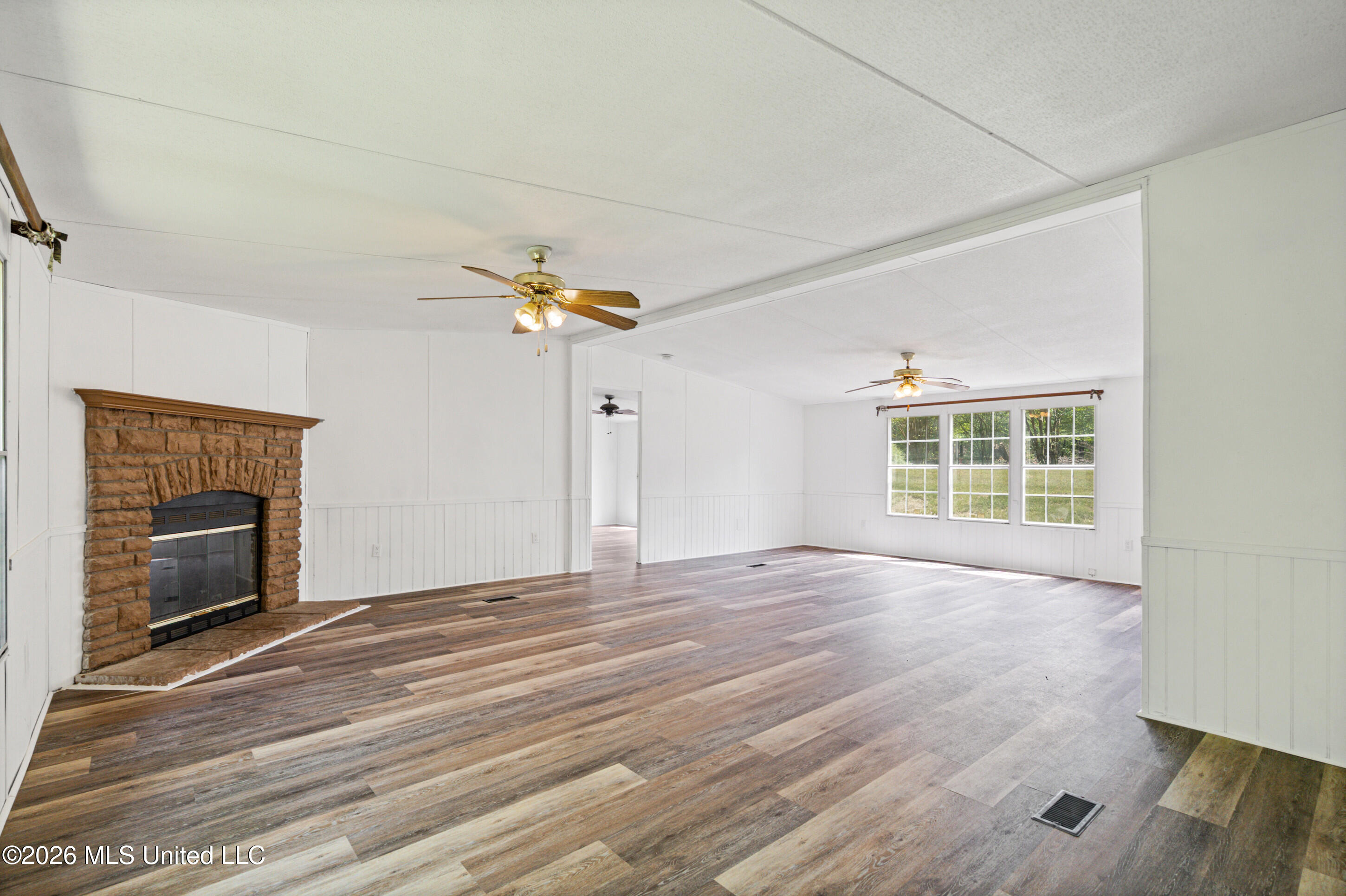 258 Coles Point Road Batesville, MS 38606 - Photo 3 of 41 8__dsc4572_print