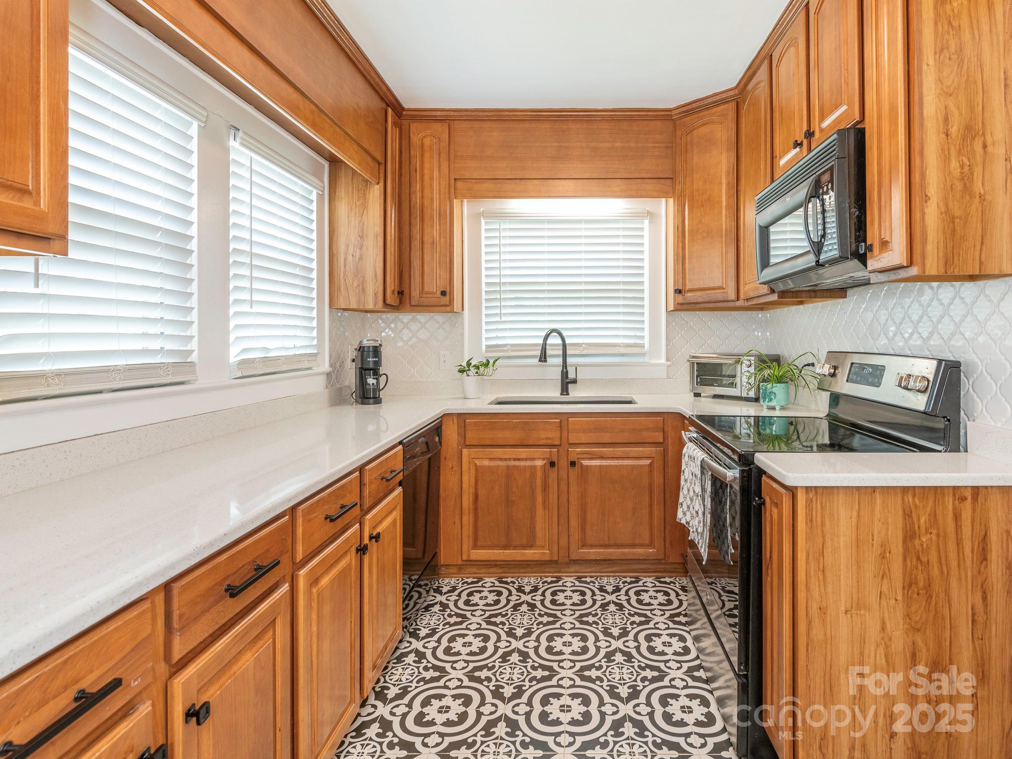 175 Pine Street Rutherfordton, NC 28139 - Photo 6 of 16