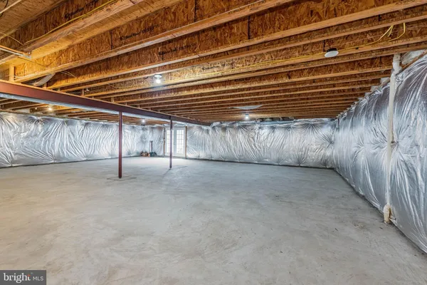 a house view with a outdoor space