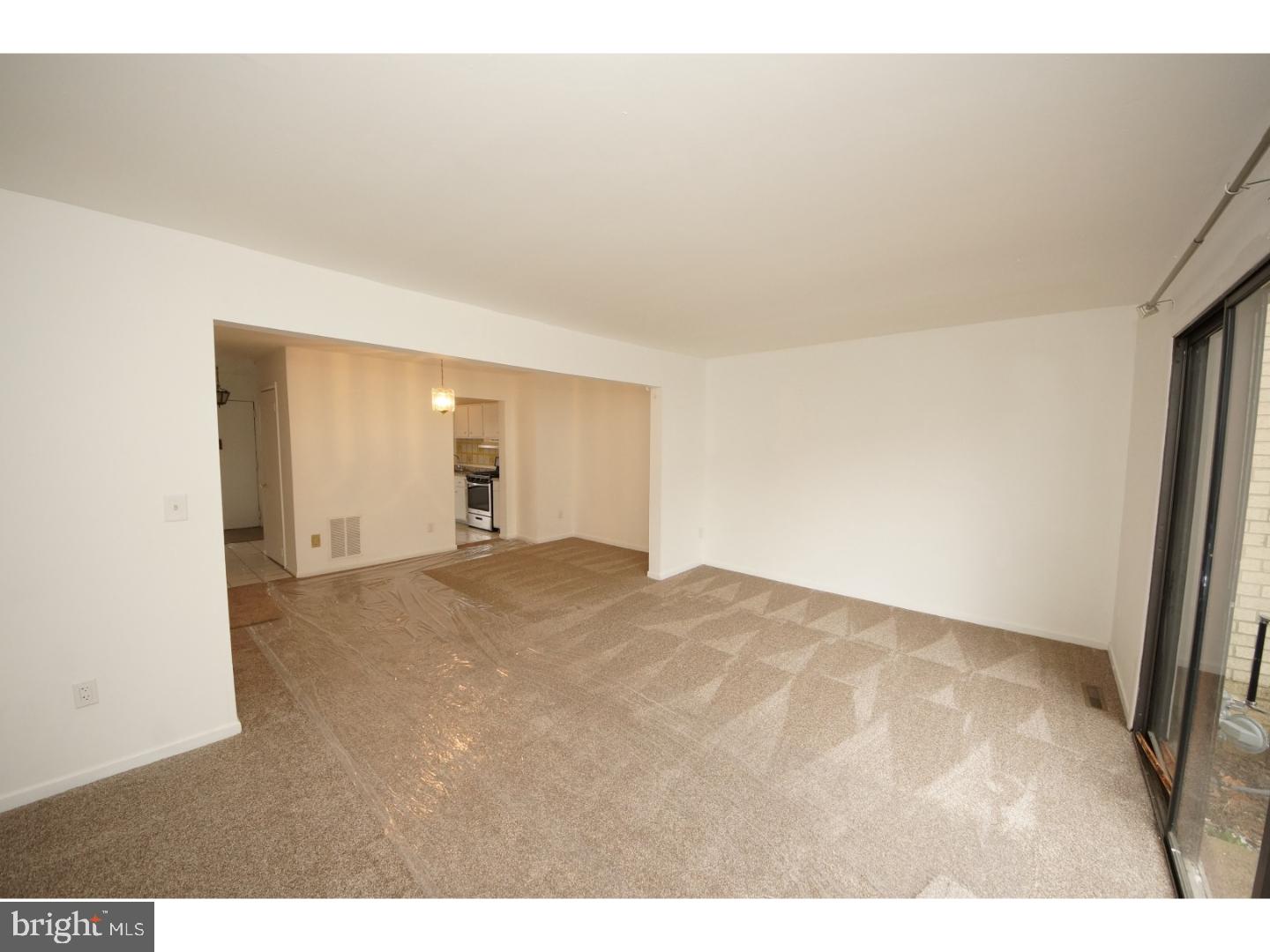 493 Fairfield Road East Windsor, NJ 08520 - Photo 4 of 23 Gallery Image 4