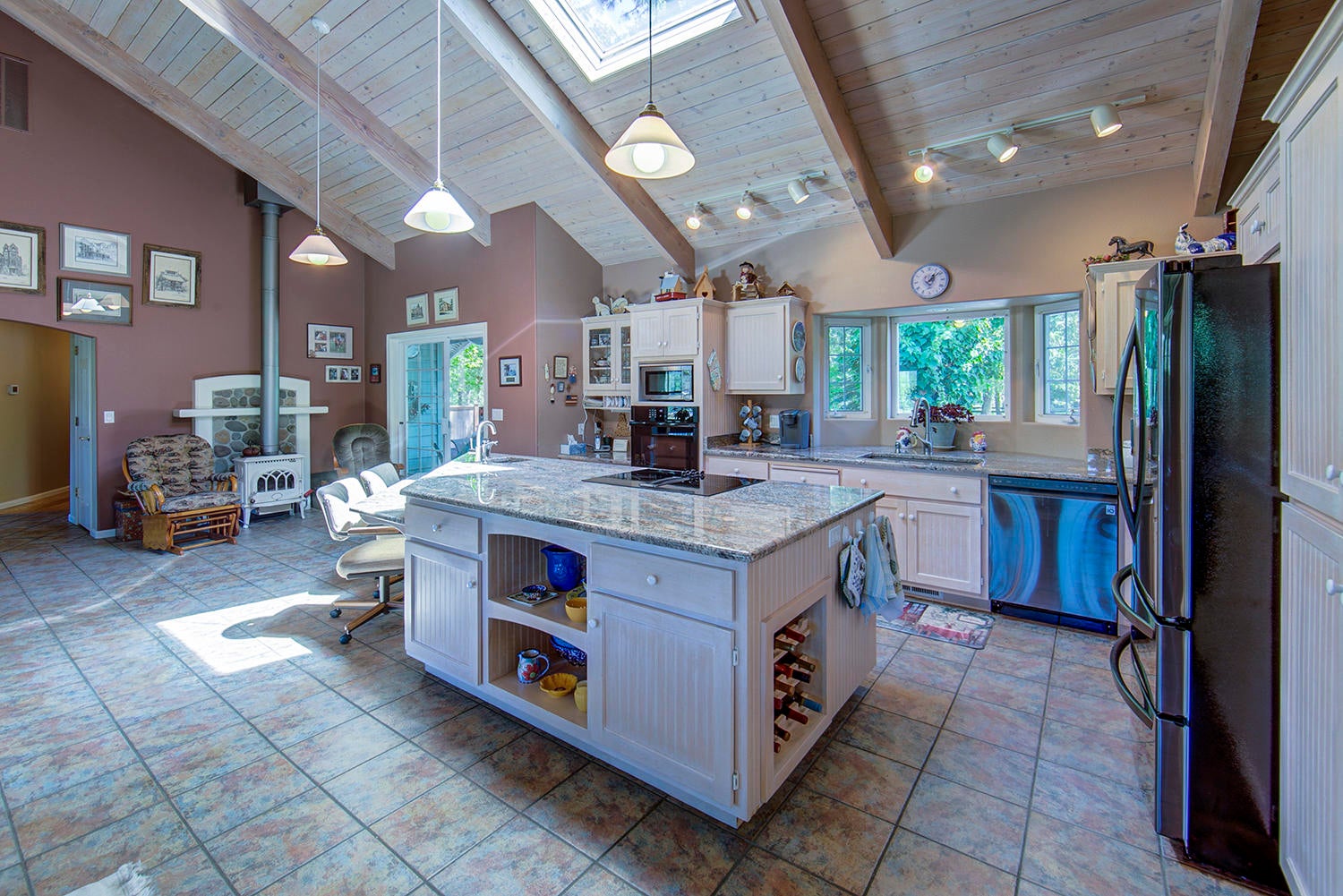 1316 East Fork Road Williams, OR 97544 - Photo 12 of 56 Kitchen1.5