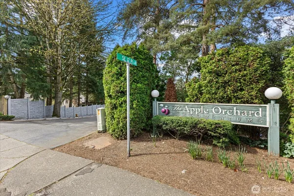 $299,000 | 14130 Southeast 17th Place, Unit C3, Bellevue, WA 98007