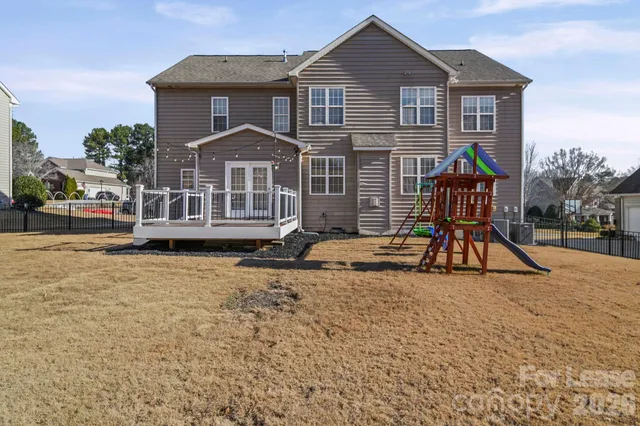 $3,200 | 704 Springwood Drive, Waxhaw, NC 28173