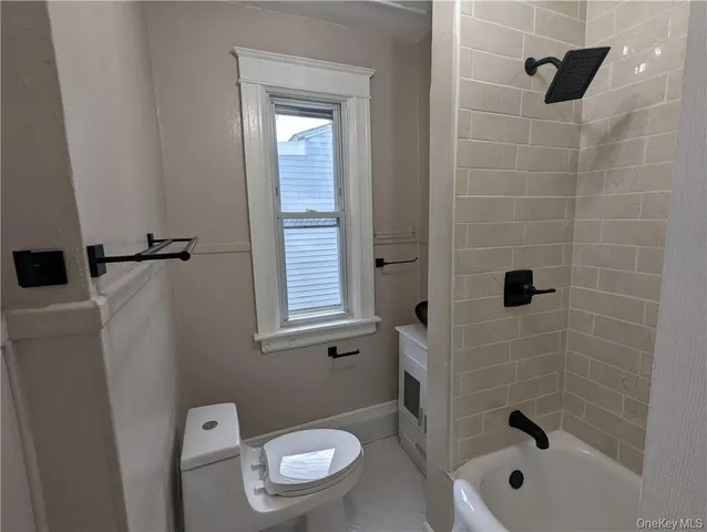 $1,900 | 65 Academy Street, Unit 7, Poughkeepsie, NY 12601