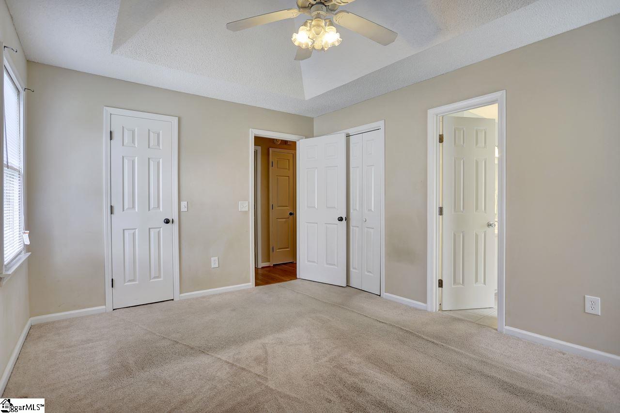 408 Timberview Lane Simpsonville, SC 29681 - Photo 14 of 25 Gallery Image 14