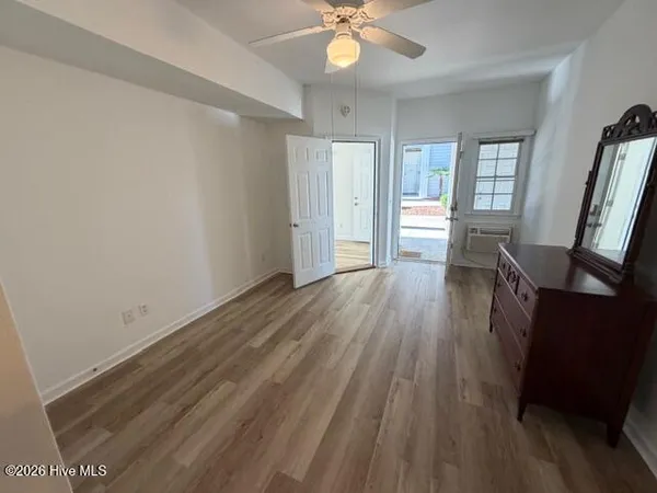 $1,250 | 215 Royal Poste Road, Unit 2702, Sunset Beach, NC 28468