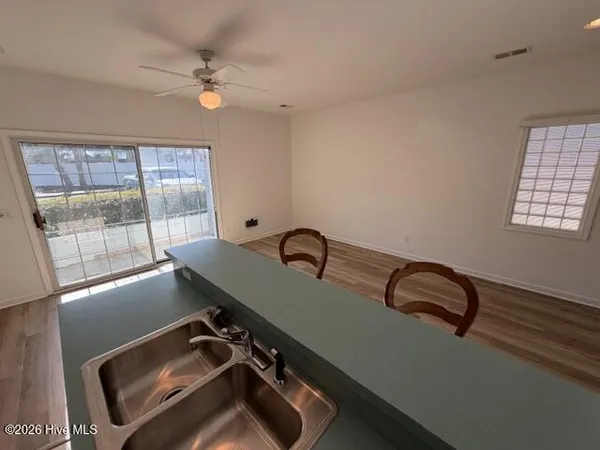 $1,250 | 215 Royal Poste Road, Unit 2702, Sunset Beach, NC 28468