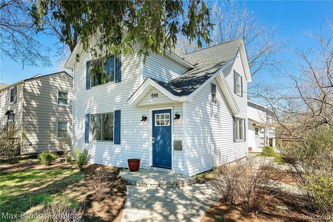 516 Ludlow Avenue Rochester, MI 48307 - Photo 1 of 37 Ludlow-39.jpg