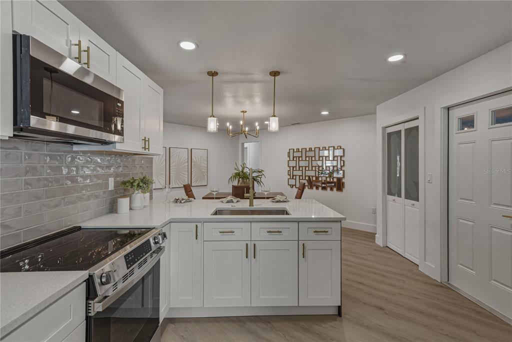 9305 120th Lane Seminole, FL 33772 - Photo 19 of 89