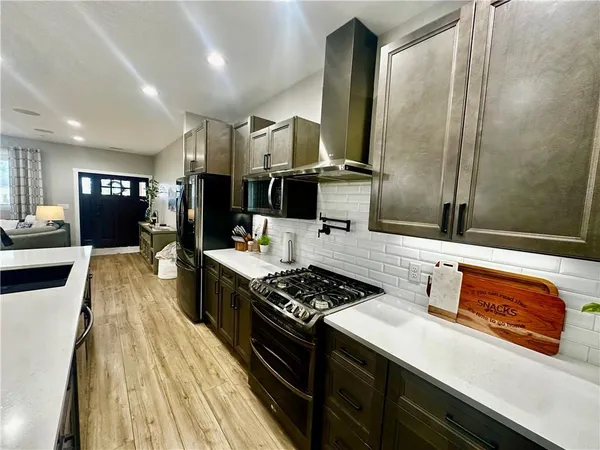 $535,000 | 186 North Sunset Drive, Maryville, MO 64468