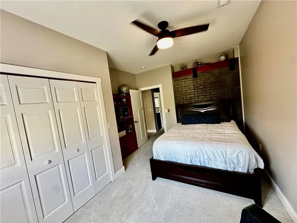 $535,000 | 186 North Sunset Drive, Maryville, MO 64468