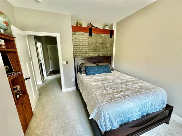 $535,000 | 186 North Sunset Drive, Maryville, MO 64468