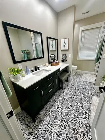 $535,000 | 186 North Sunset Drive, Maryville, MO 64468