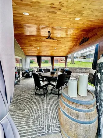 $535,000 | 186 North Sunset Drive, Maryville, MO 64468