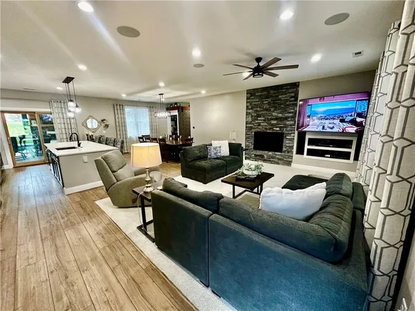 $535,000 | 186 North Sunset Drive, Maryville, MO 64468