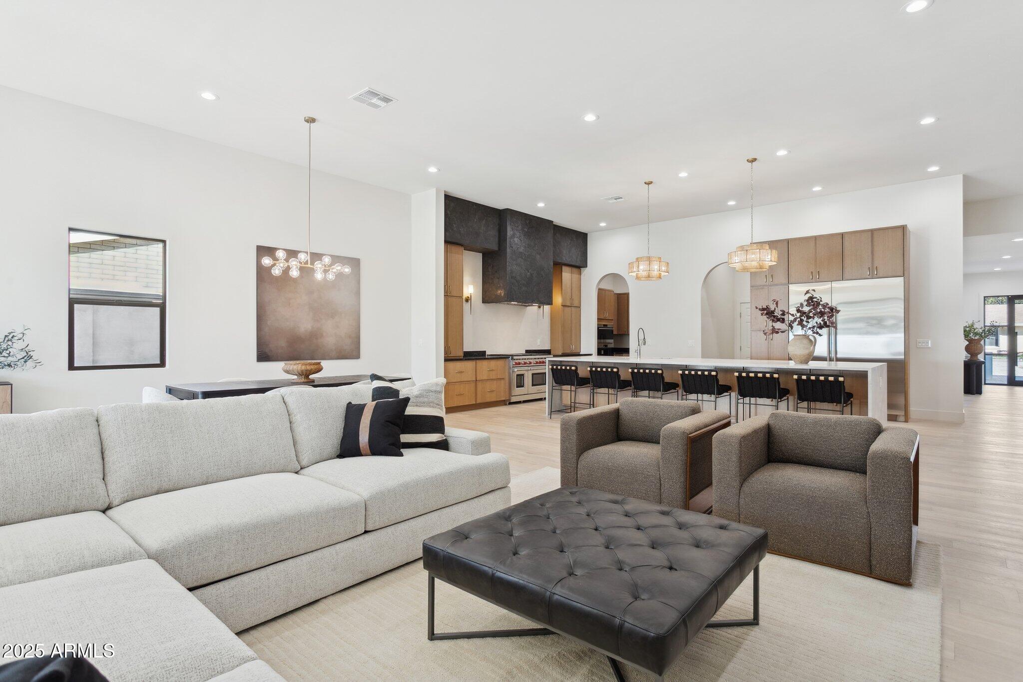 4512 North 38th Street Phoenix, AZ 85018 - Photo 14 of 35 Living Room