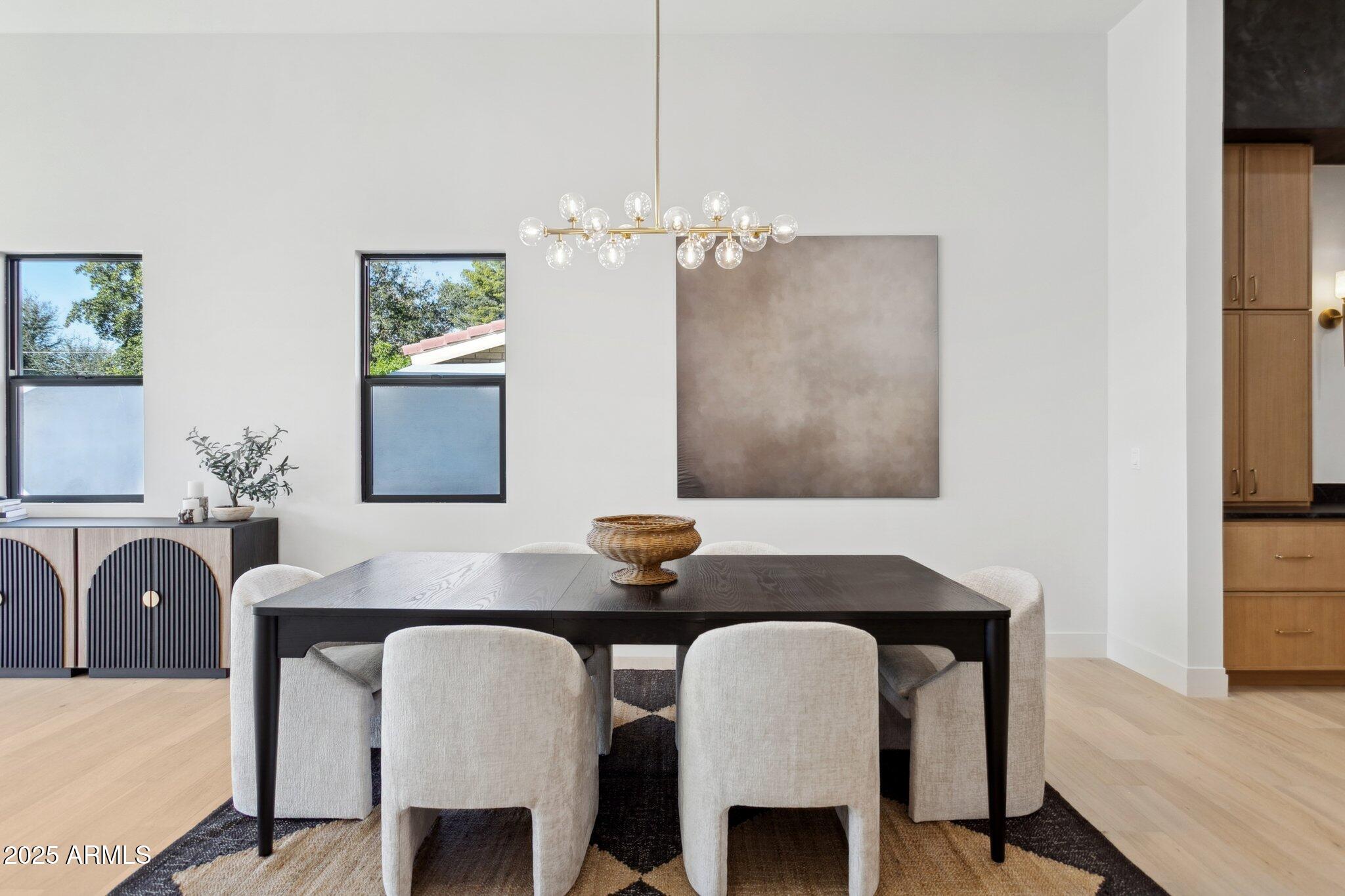 4512 North 38th Street Phoenix, AZ 85018 - Photo 15 of 35 Dining