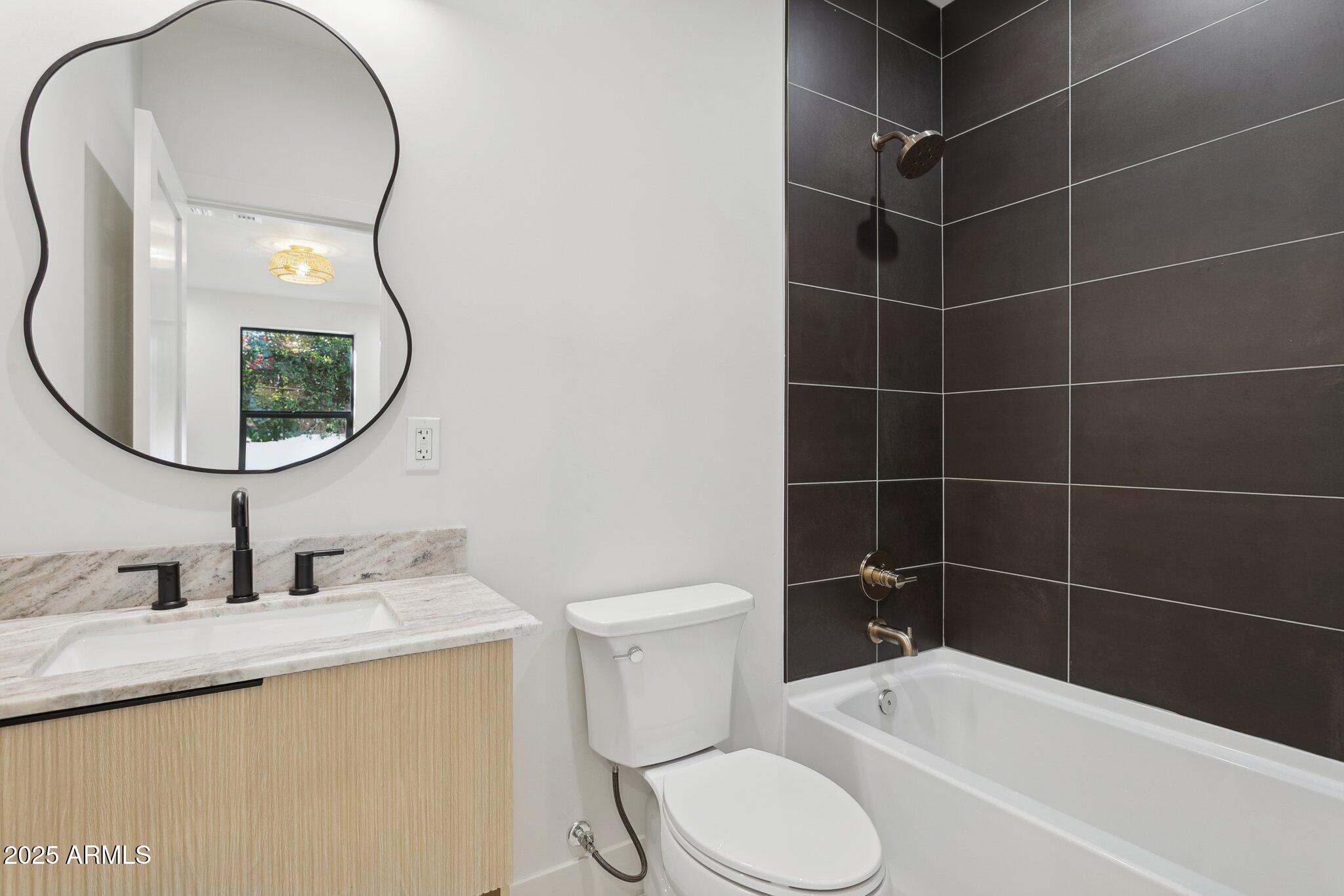 4512 North 38th Street Phoenix, AZ 85018 - Photo 24 of 35 2nd Bedroom Bath