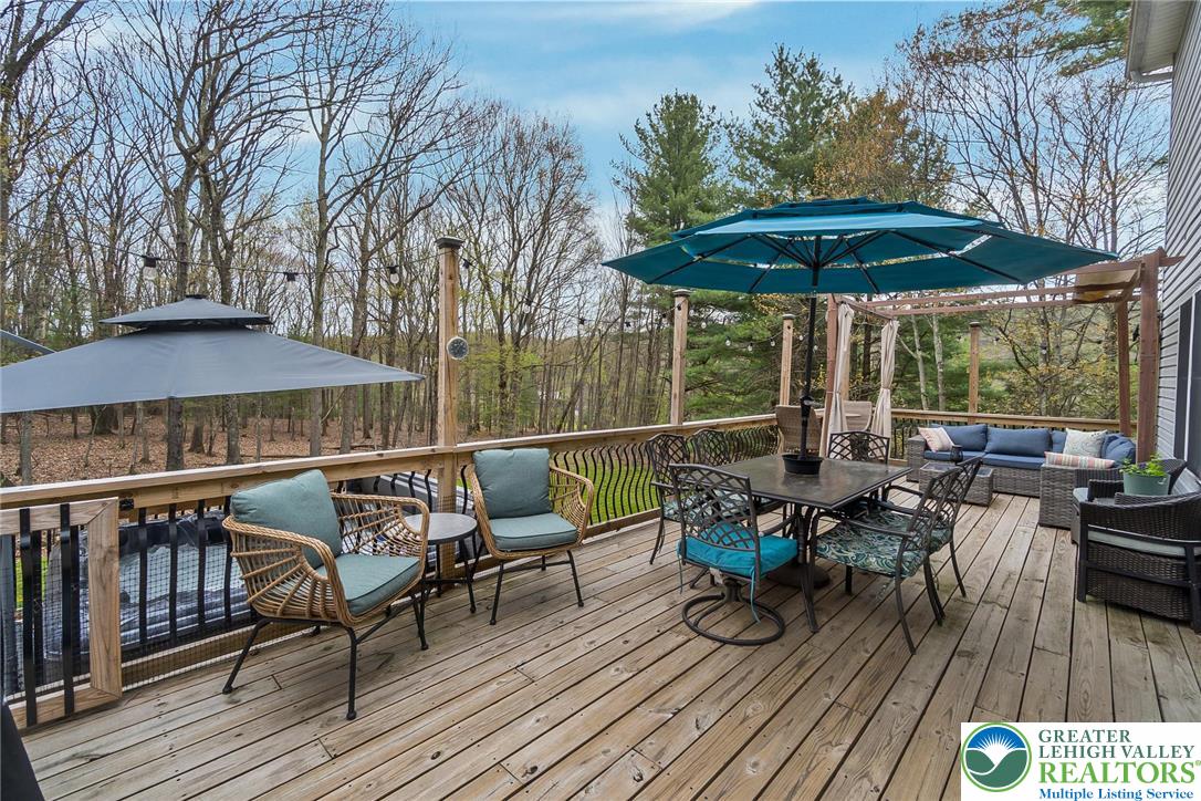 2512 Valley View Acres Road Stroudsburg, PA 18360 - Photo 18 of 79