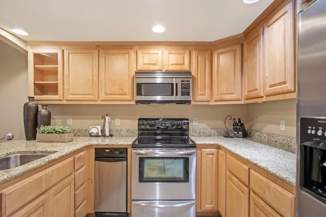 $405,000 | 1816 Plaza De Maria, Modesto, CA 95350