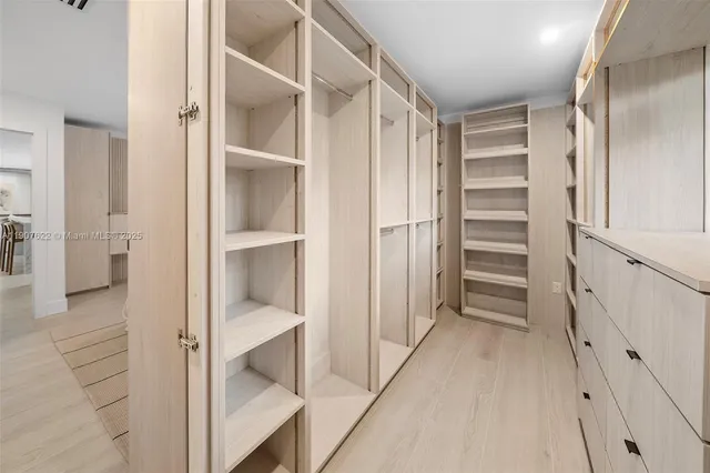 a close up view of a washer and dryer