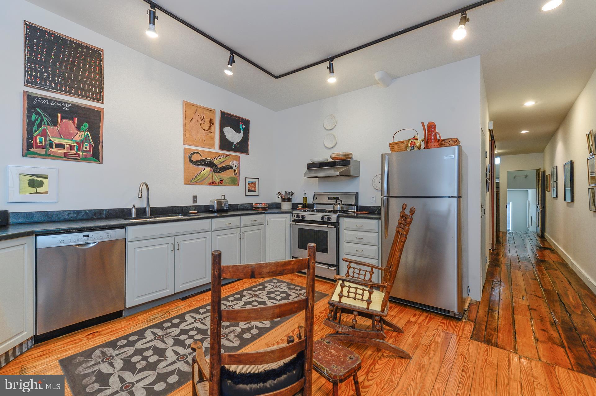 39 North 3rd Street Philadelphia, PA 19106 - Photo 15 of 49 Kitchen