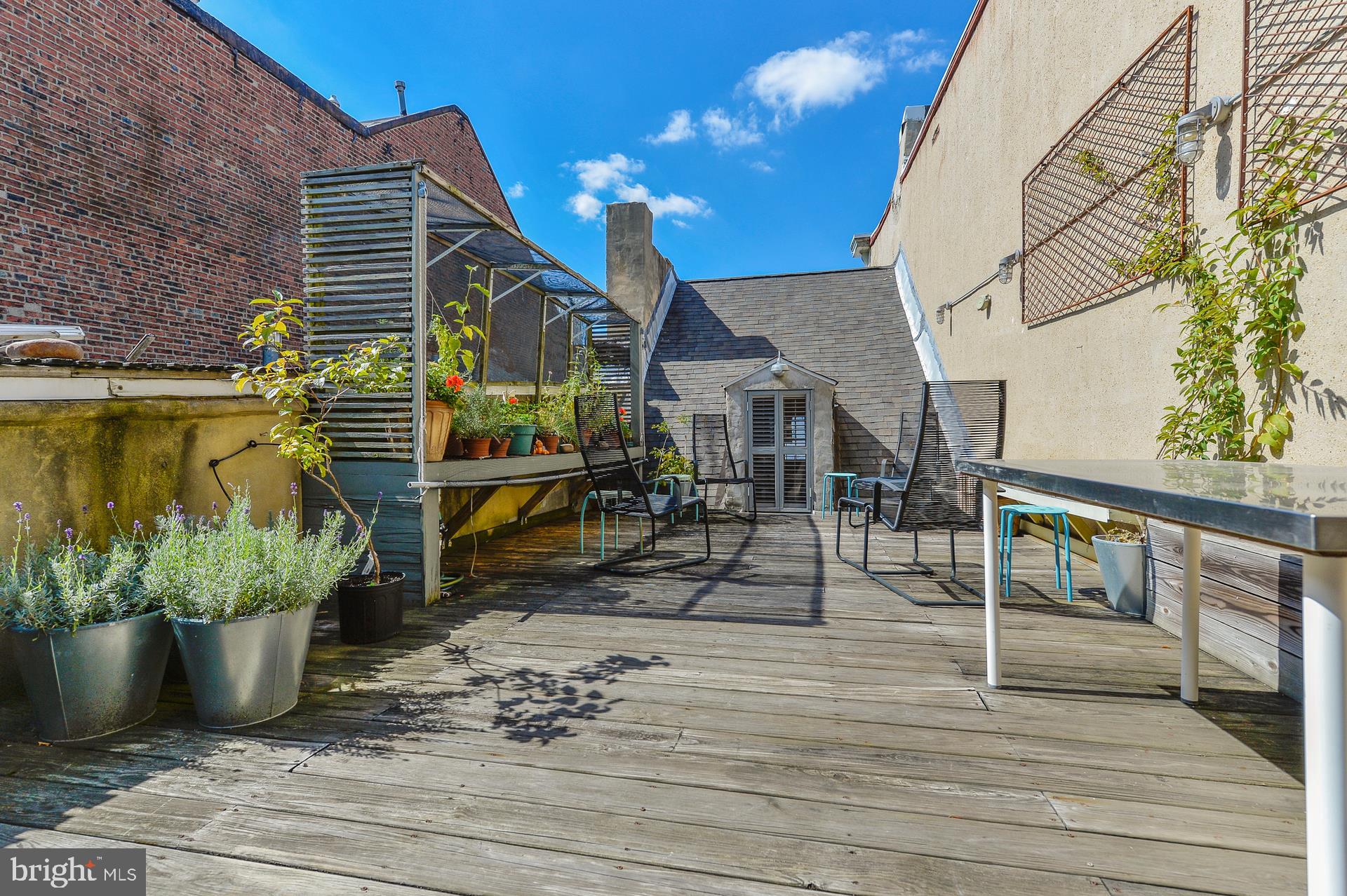 39 North 3rd Street Philadelphia, PA 19106 - Photo 27 of 49 Deck