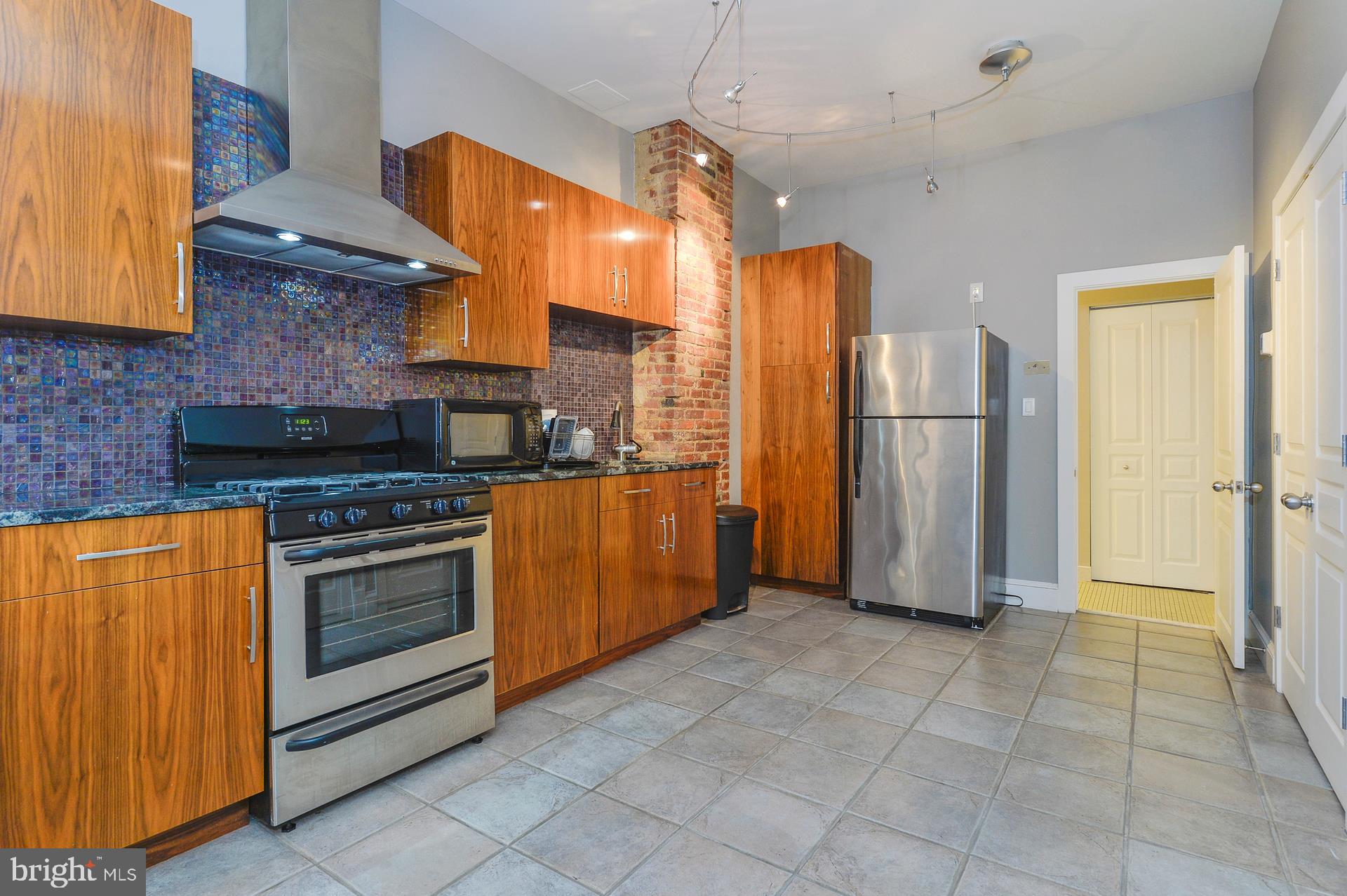 39 North 3rd Street Philadelphia, PA 19106 - Photo 48 of 49 Second Floor Commercial Kitchen