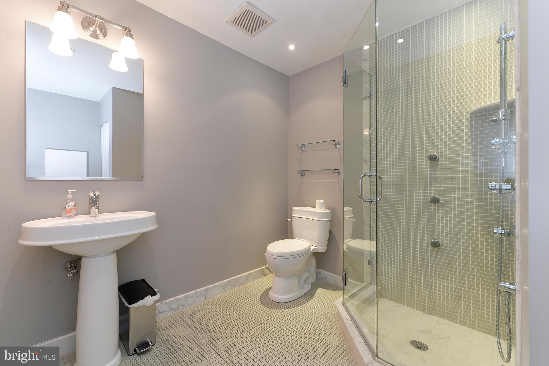 39 North 3rd Street Philadelphia, PA 19106 - Photo 49 of 49 Second Floor Commercial Full Bath