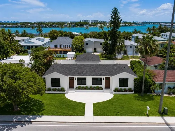 $3,500 | 3219 East De Bazan Ave Street, St. Petersburg, FL 33706