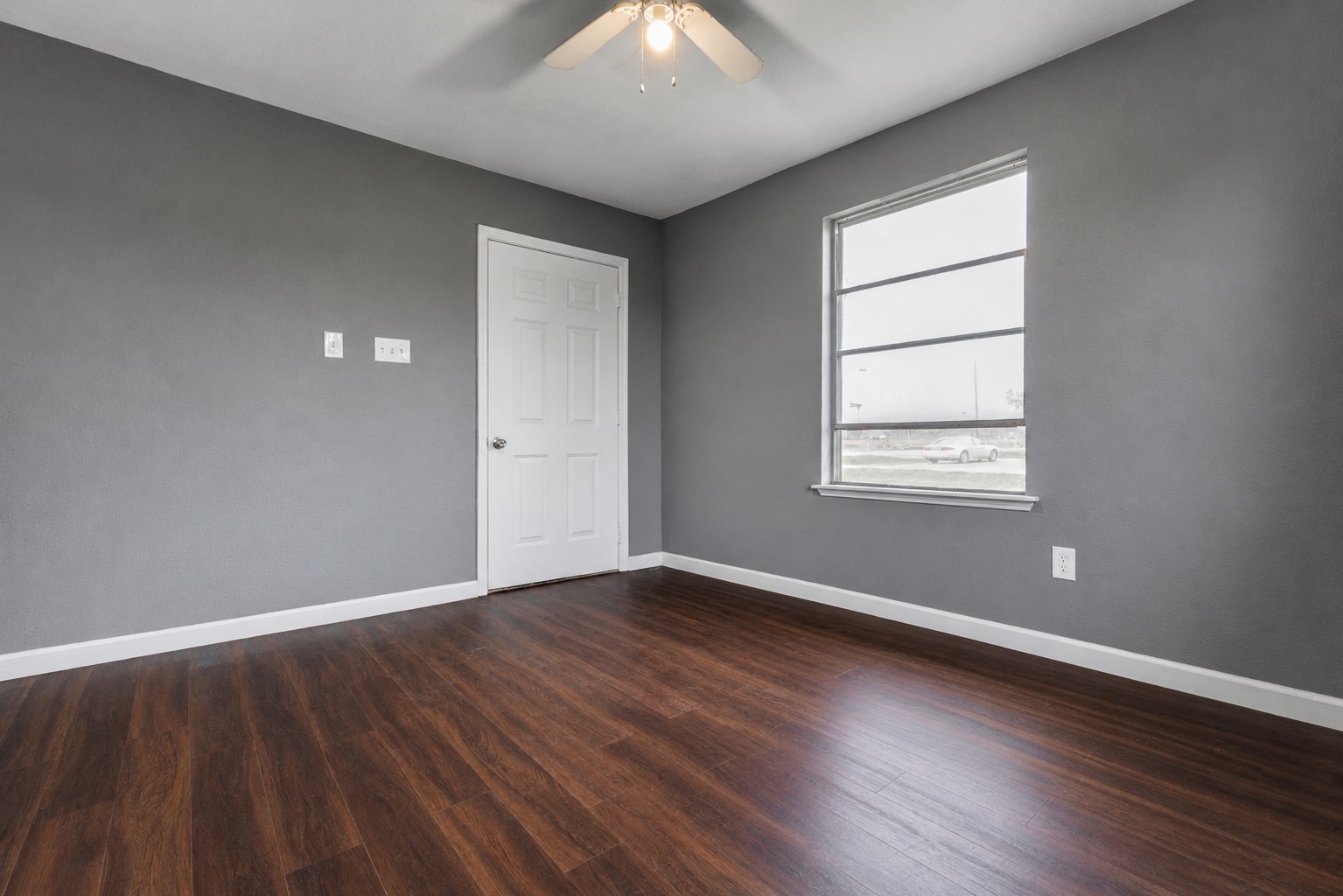 839 South Pine Street Rosharon, TX 77583 - Photo 7 of 20