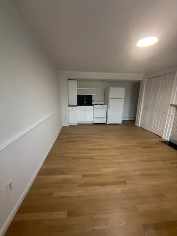 $2,000 | 313 Essex Street, Unit 203, Salem, MA 01970